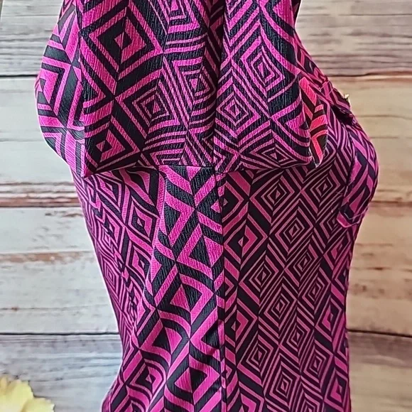 NEW DANA BUCHMAN CRANBERRY & BLACK LONG ROLL TAB SLEEVE BUTTON UP BLOUSE - Picture 8 of 16